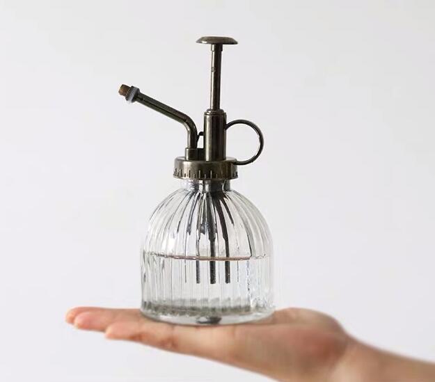 Retro Glass Spray Pot