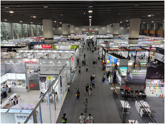 canton fair october 2021 with many stalls