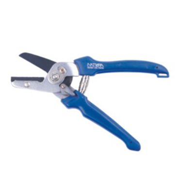 Tree pruning tools pole pruners
