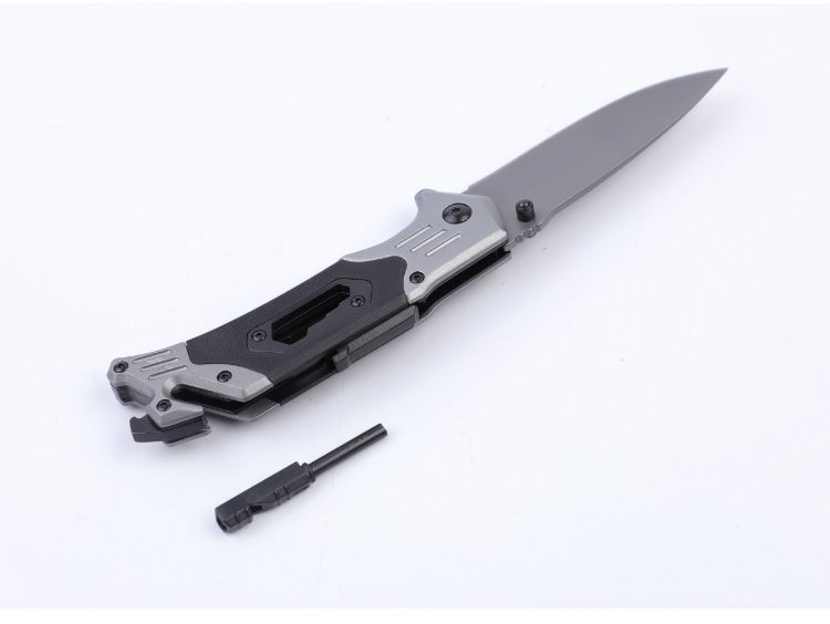 Multifunctional Folding Knife